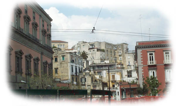 Zwischen Palazzi sozialer Wohnungsbau