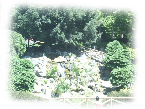Wasserfall im Park
