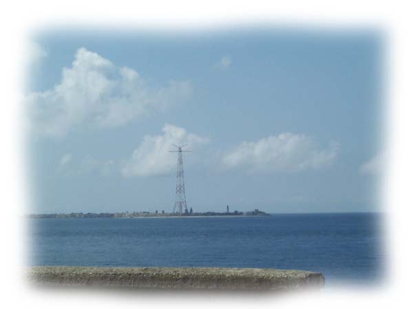 Strae von Messina, der Turm steht in Sizilien. Ende Gelnde !