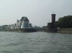 Einfahrt Rheinauhafen